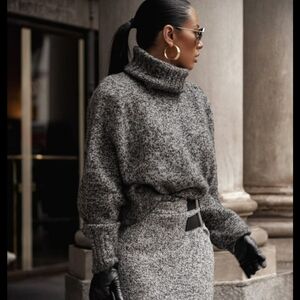 Jux Label Gray Knit Sweater